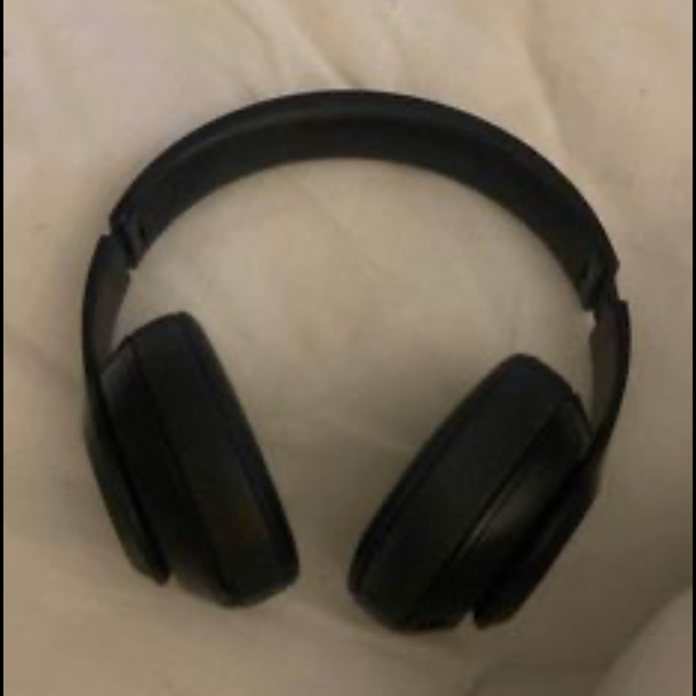 Beats Studio 3 Noise Cancelling Over the Ear Headphones